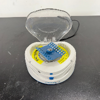 VWR Mini Centrifuge image 2